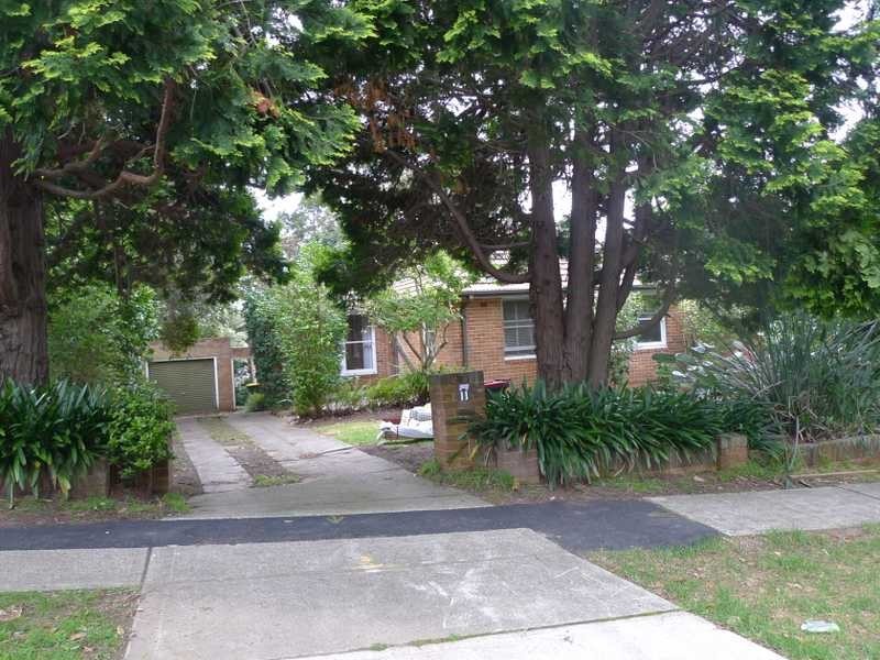 11 Britannia Ave, Pennant Hills NSW 2120