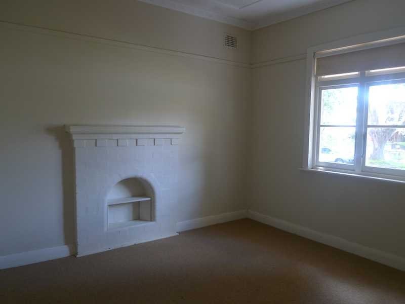 64 Tarrants Ave, Eastwood NSW 2122