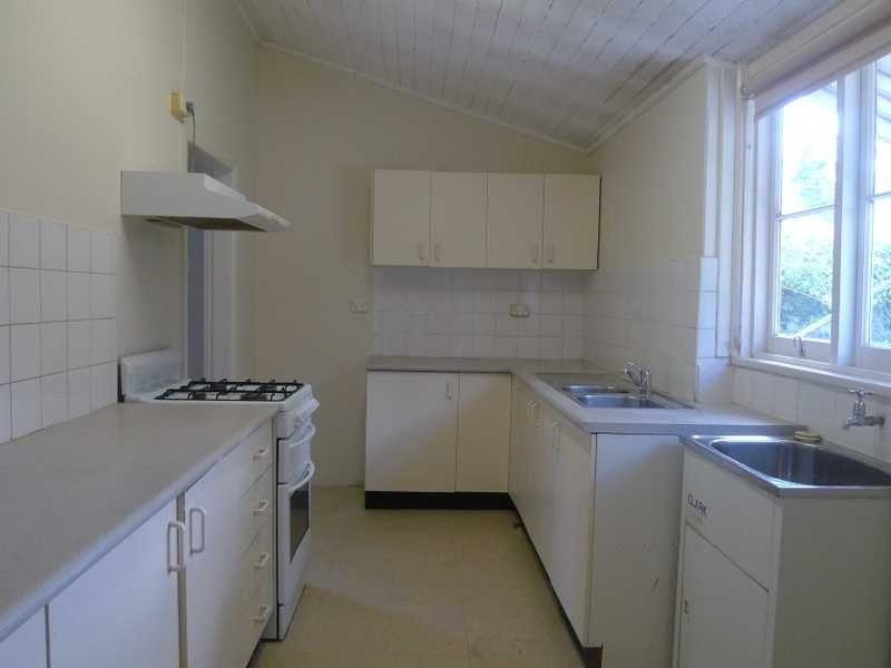 64 Tarrants Ave, Eastwood NSW 2122