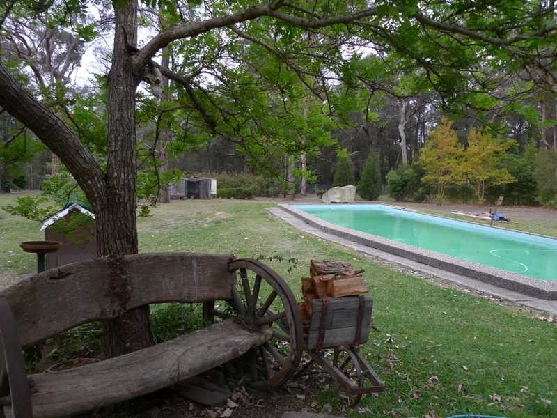 17 Pitt Town Rd, Kenthurst NSW 2156