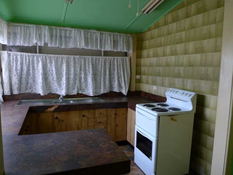 38 Bottlebrush Rd, Casula NSW 2170