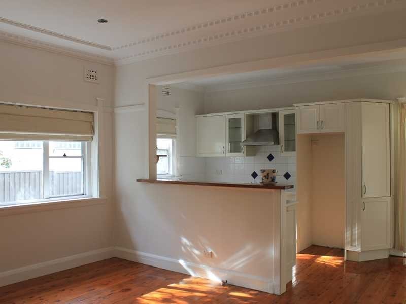 14 Raymond Ave, Northmead NSW 2152