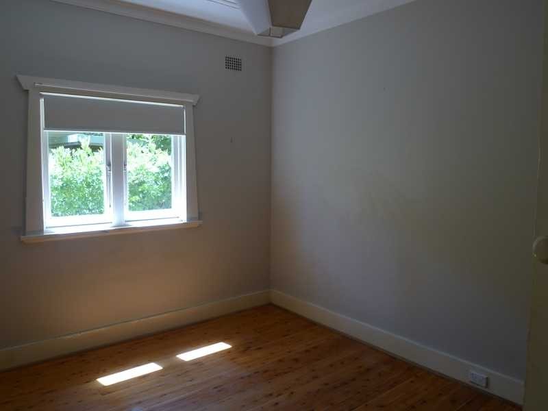 114 Boundary St, Roseville NSW 2069