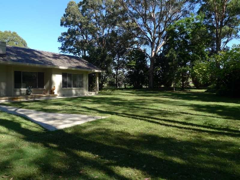 16 Pitt Town Rd, Kenthurst NSW 2156