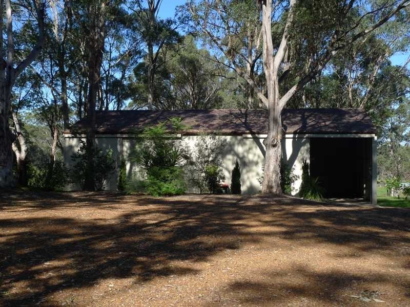 16 Pitt Town Rd, Kenthurst NSW 2156