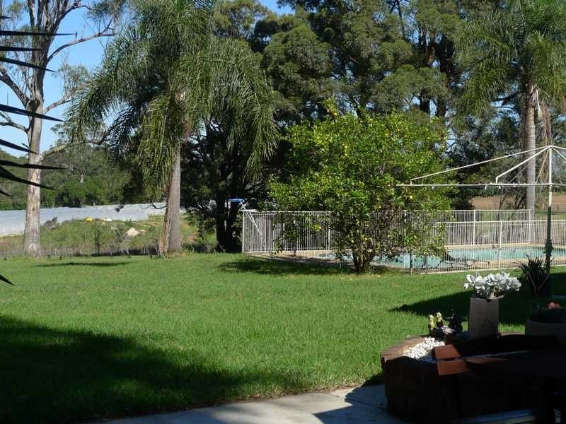 16 Pitt Town Rd, Kenthurst NSW 2156