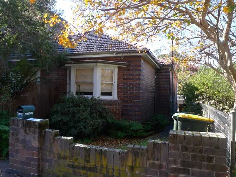 451 Penshurst St, Roseville NSW 2069