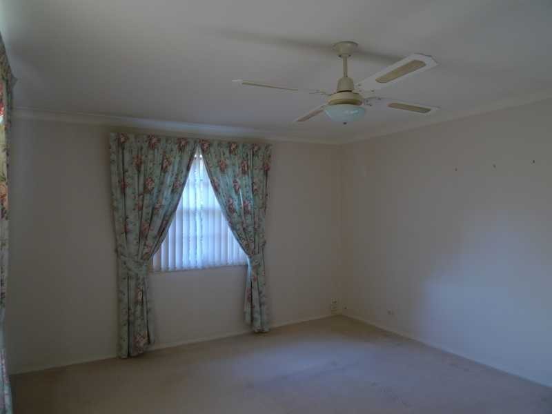 2b Burns Rd, Wahroonga NSW 2076