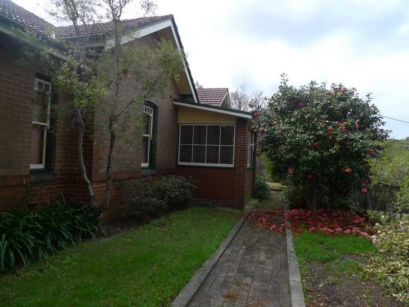 1 Loch Maree Rd, Thornleigh NSW 2120