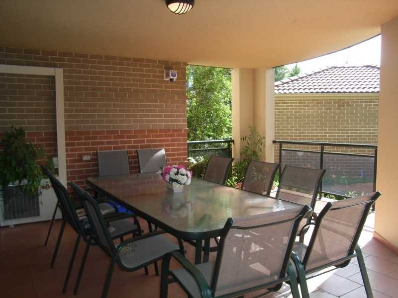 Unit 2/2-6 Sherwin Ave, Castle Hill NSW 2154