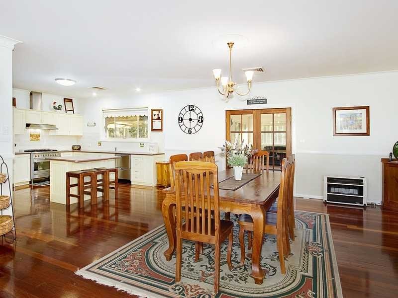 81 Canoona  Ave, Windsor Downs NSW 2756