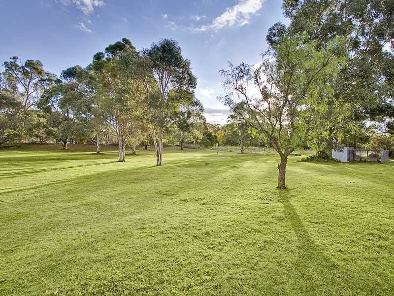 81 Canoona  Ave, Windsor Downs NSW 2756