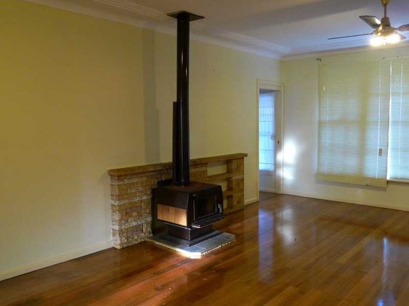 6 Hume Ave, Castle Hill NSW 2154