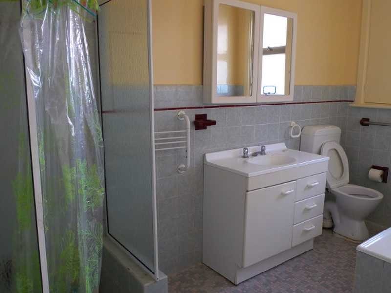 6 Hume Ave, Castle Hill NSW 2154