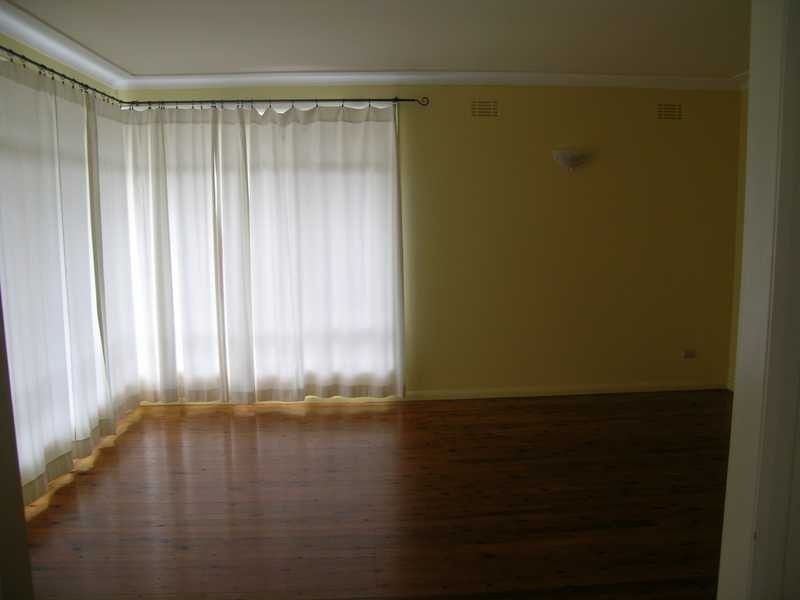 9 Christopher St, Baulkham Hills NSW 2153