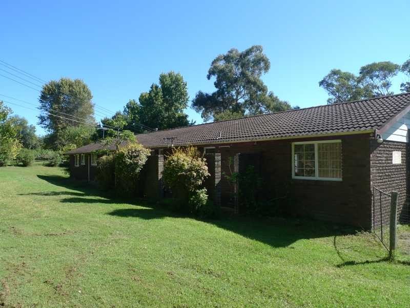 15 Lang Rd, Kenthurst NSW 2156