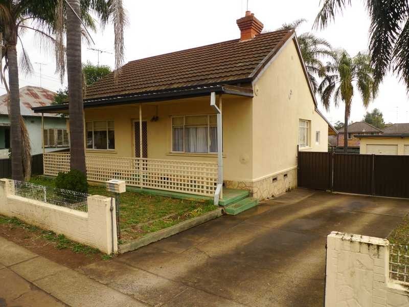 11 Mamre Rd, St Marys NSW 2760