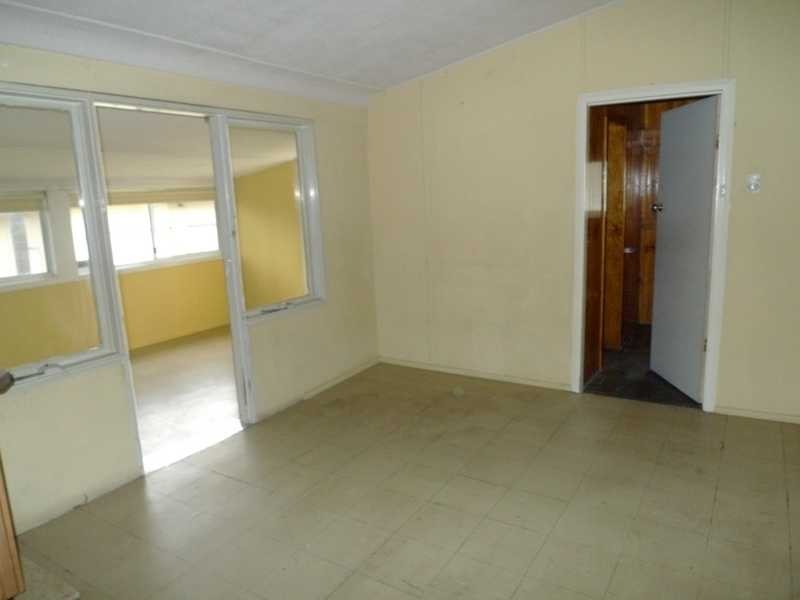 11 Mamre Rd, St Marys NSW 2760