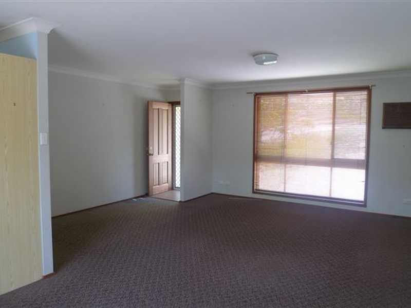 1 Railway Parade, Warrimoo NSW 2774