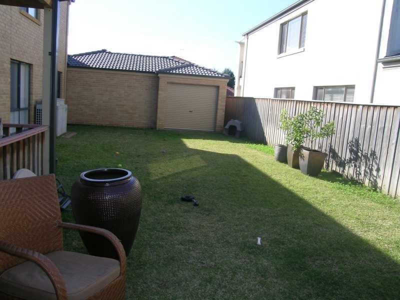 20 Linford Pl, Beaumont Hills NSW 2155