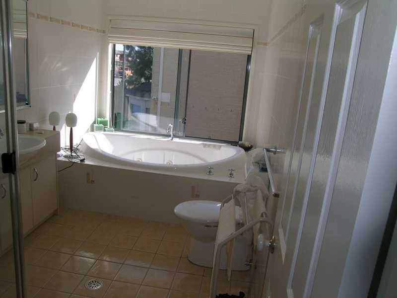 20 Linford Pl, Beaumont Hills NSW 2155