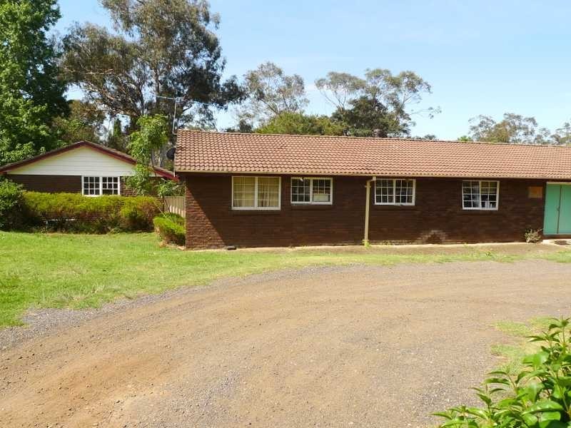 15 Lang Rd, Kenthurst NSW 2156