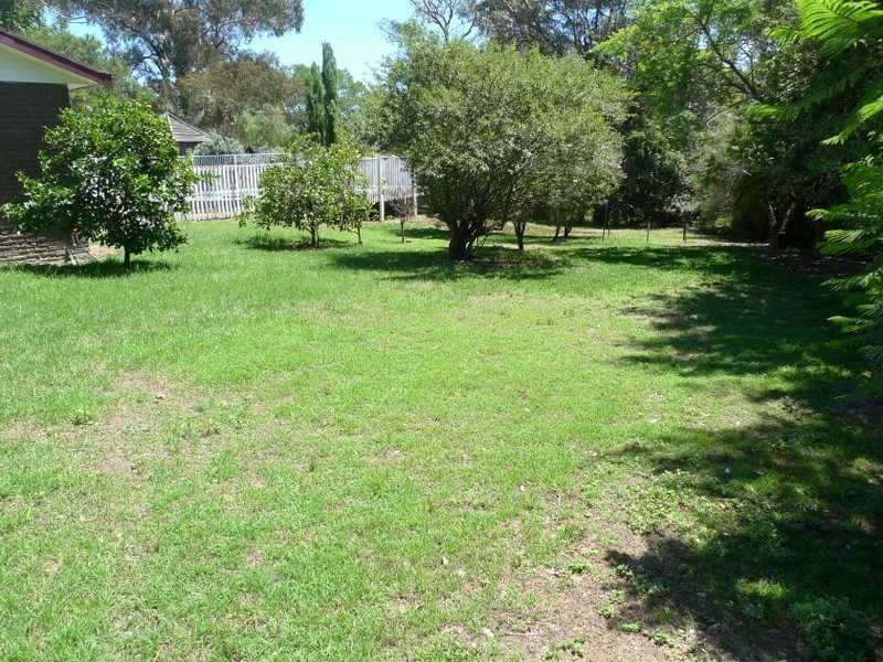 15 Lang Rd, Kenthurst NSW 2156
