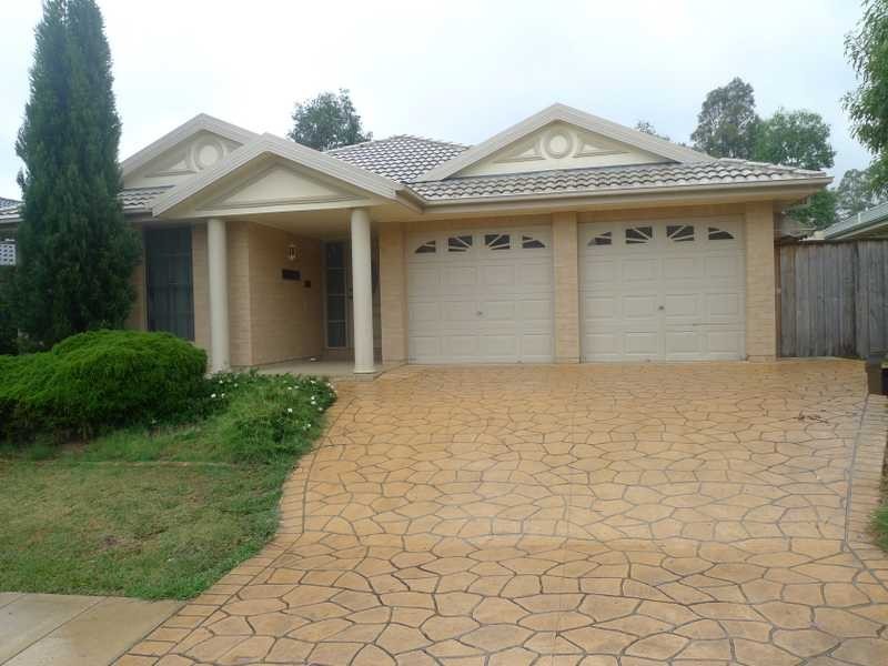 26 Roxburgh Crescent, Stanhope Gardens NSW 2768