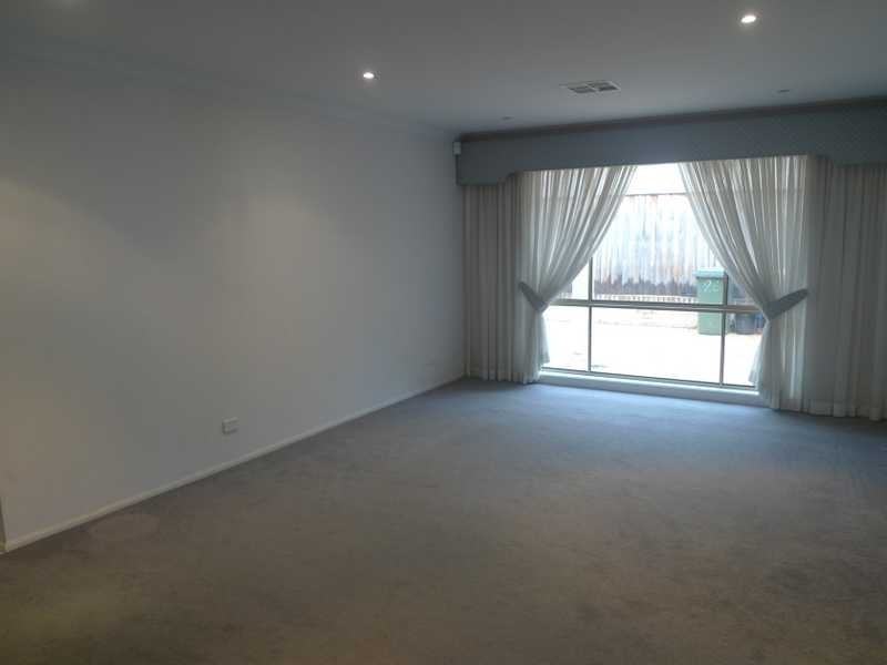 26 Roxburgh Crescent, Stanhope Gardens NSW 2768