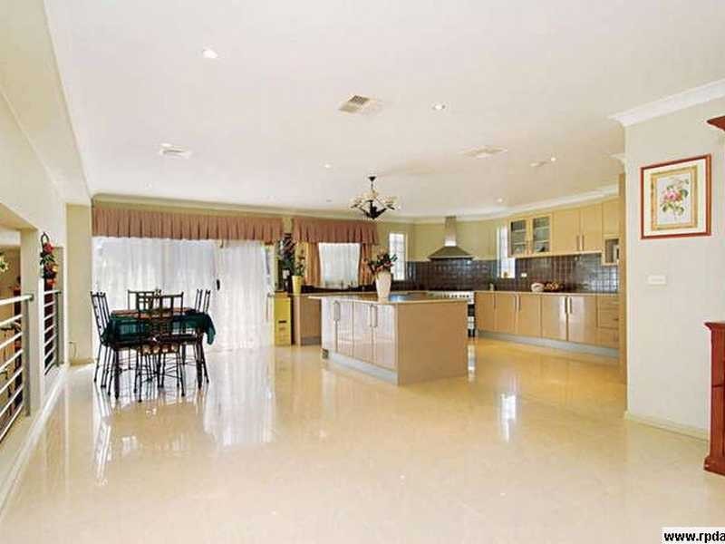 85 Edgewater Drive, Bella Vista NSW 2153