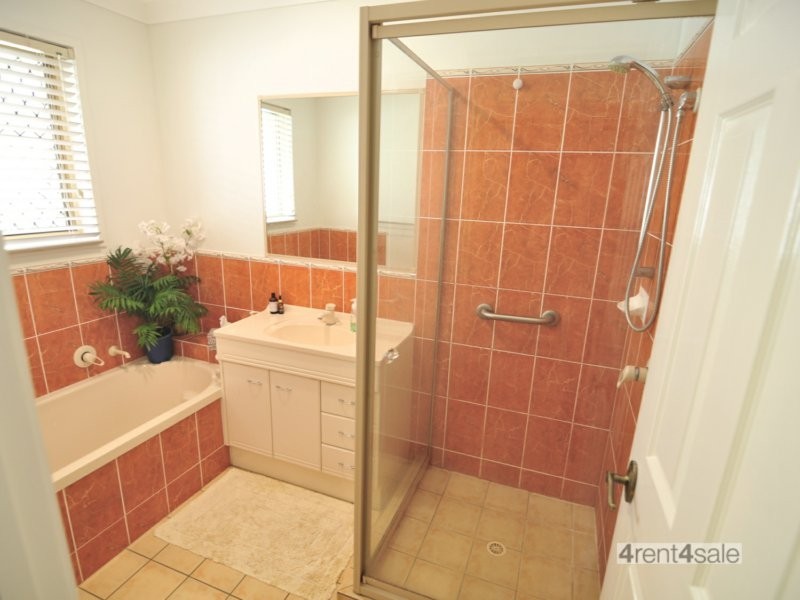 28 Tom Thumb, Cooloola Cove QLD 4580