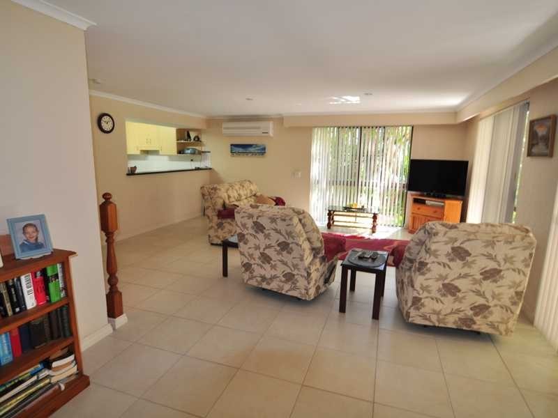 6 Titanic Court, Cooloola Cove QLD 4580