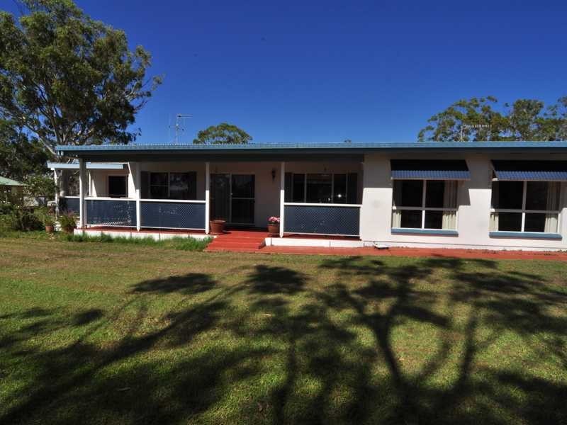 12 Waratah Drive, Cooloola Cove QLD 4580