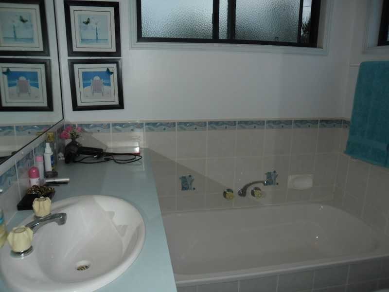 15 Tom Thumb Court, Cooloola Cove QLD 4580