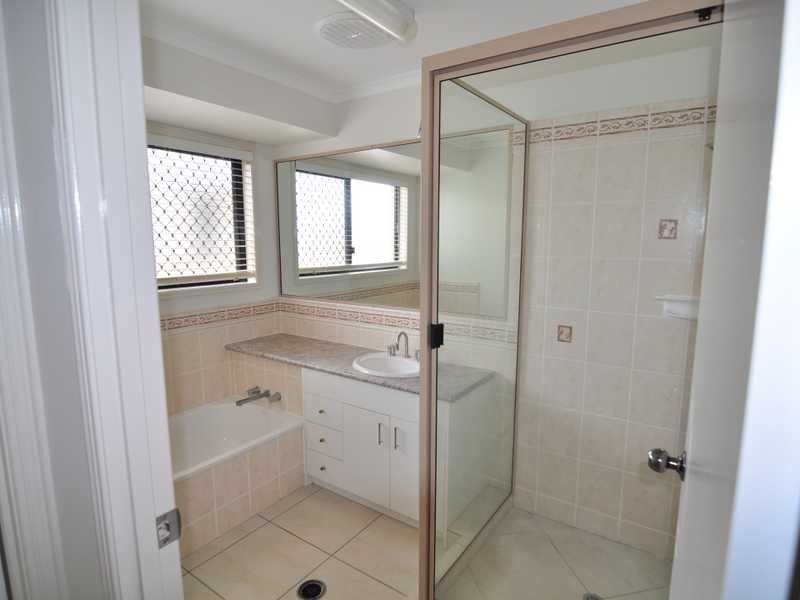 6 Aramac court, Tin Can Bay QLD 4580