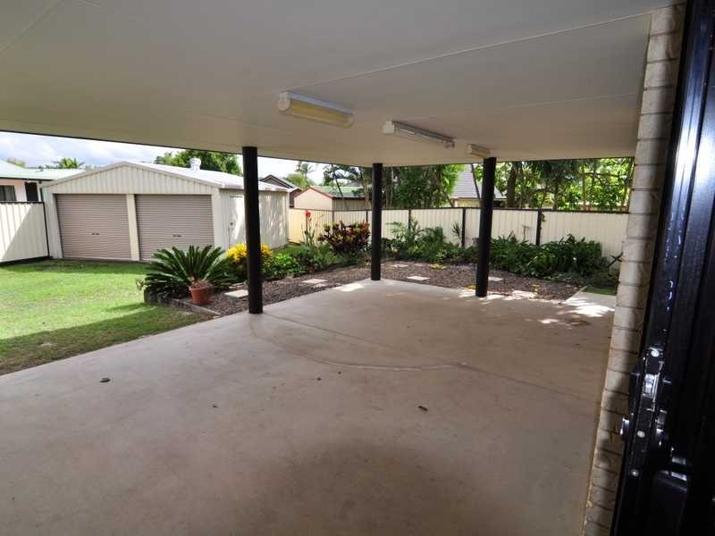 6 Aramac court, Tin Can Bay QLD 4580