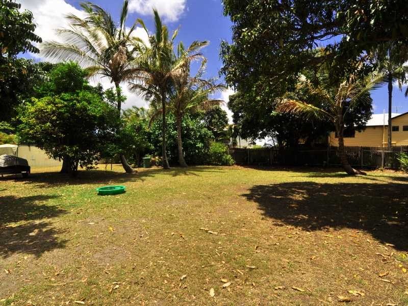 13 Oyster Parade, Tin Can Bay QLD 4580