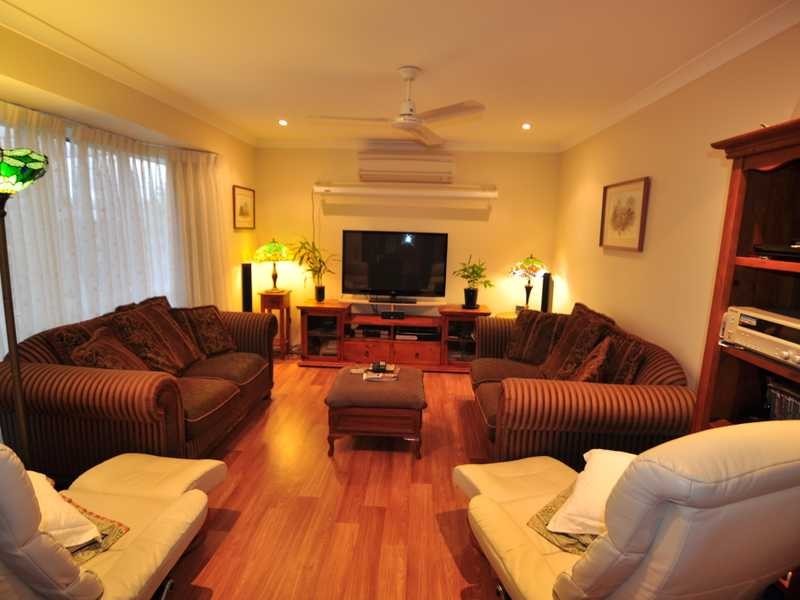 35 Canberra Ave, Cooloola Cove QLD 4580