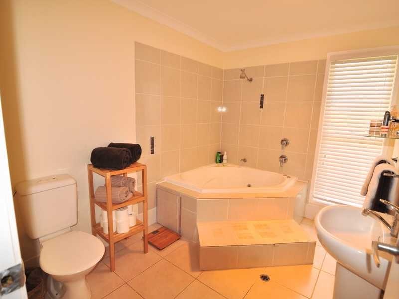 126 Golden Hind Avenue, Cooloola Cove QLD 4580