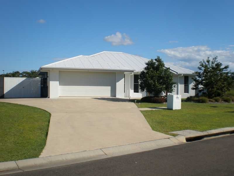 4 Habitat Circuit, Cooloola Cove QLD 4580