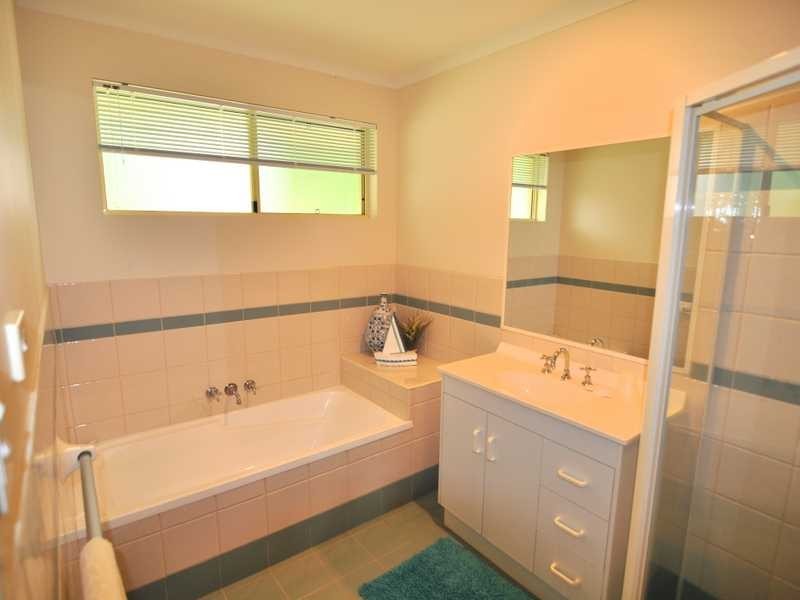 49 Endeavour Drive, Cooloola Cove QLD 4580
