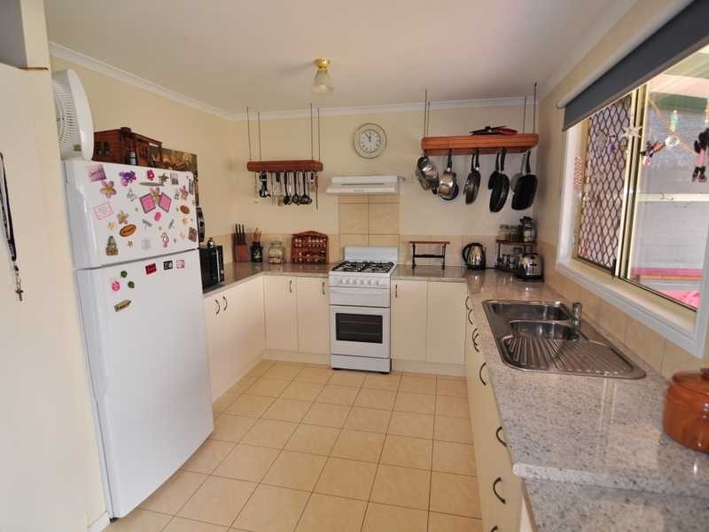 12 Regent  ct, Cooloola Cove QLD 4580