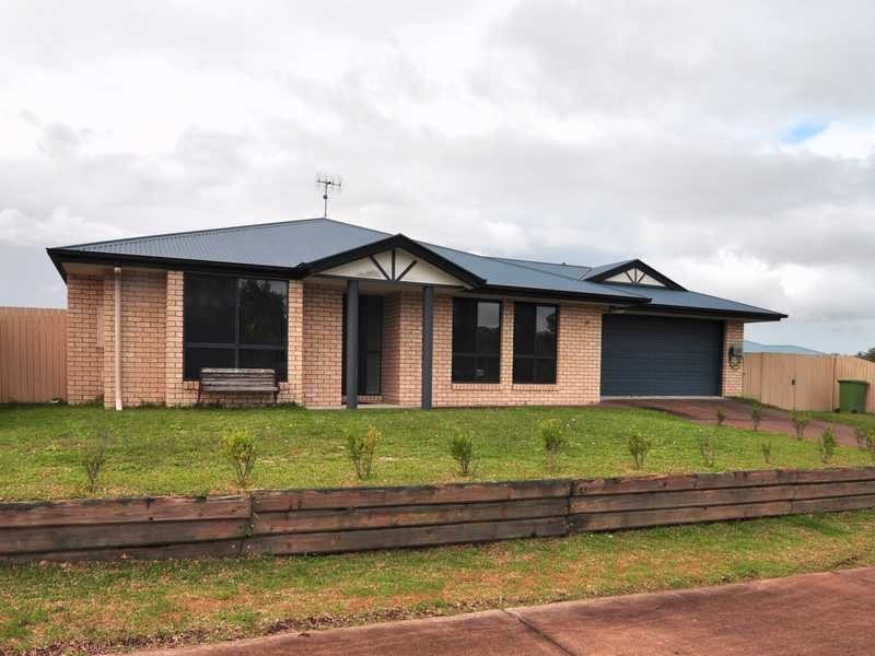 35 Tarwhine Street, Tin Can Bay QLD 4580