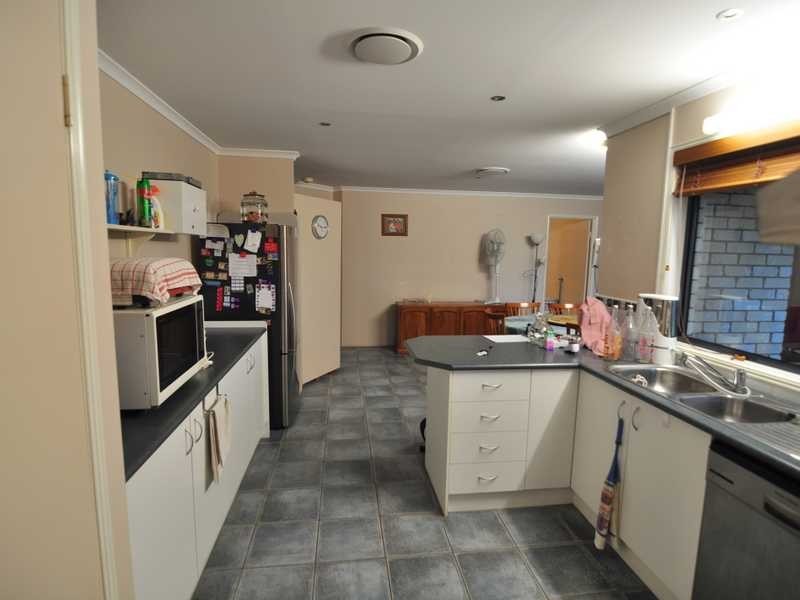 35 Tarwhine Street, Tin Can Bay QLD 4580