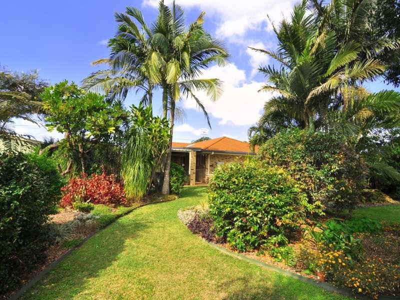 5 Marco Polo Drive, Cooloola Cove QLD 4580