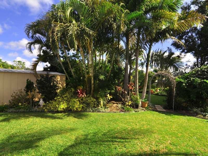 5 Marco Polo Drive, Cooloola Cove QLD 4580