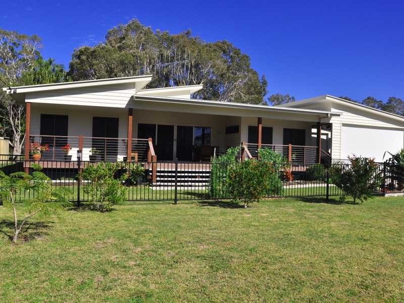 120 Toolara Road, Tin Can Bay QLD 4580