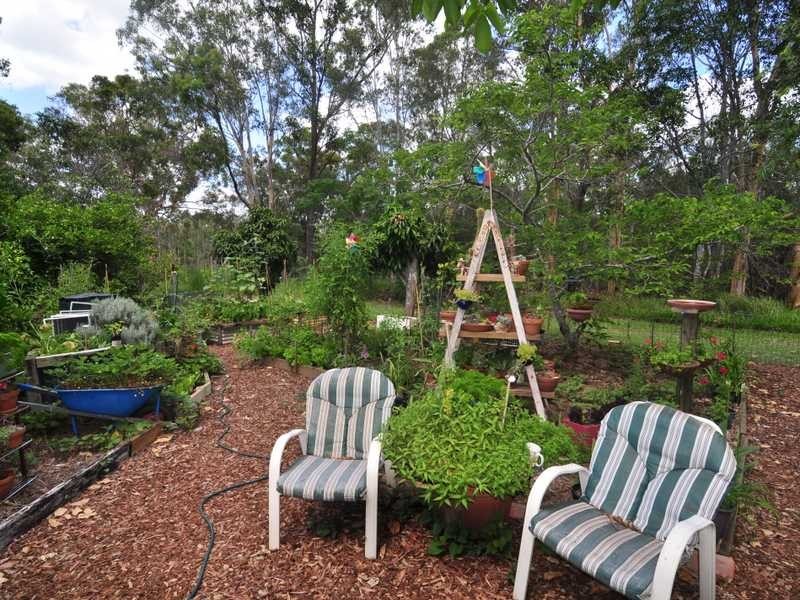 24 Queen Elizabeth Drive, Cooloola Cove QLD 4580