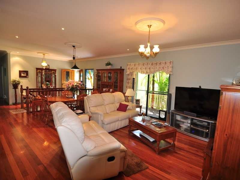 24 Queen Elizabeth Drive, Cooloola Cove QLD 4580