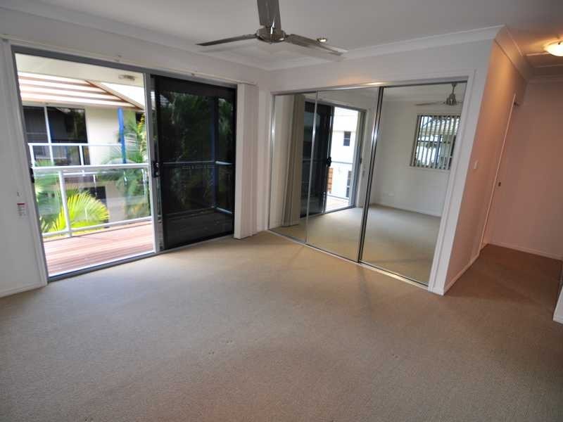 2/26 Esplanade, Tin Can Bay QLD 4580